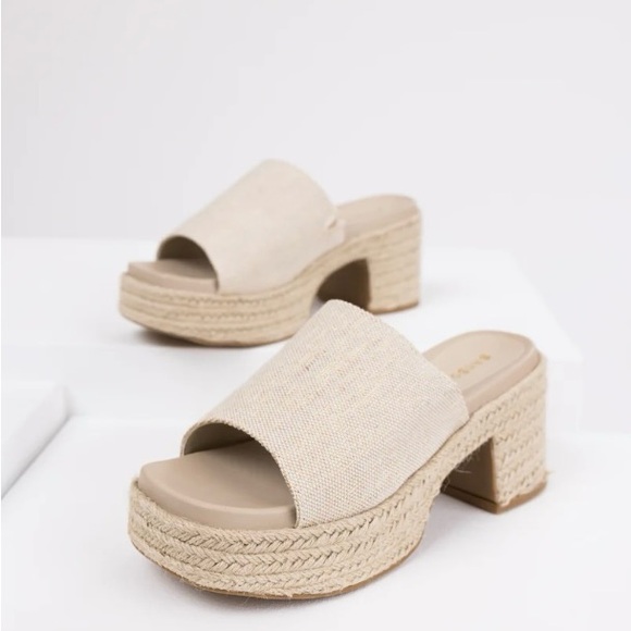 White Bamboo Bottom Platform Sandals